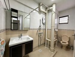 Blk 323 Jurong East Street 31 (Jurong East), HDB Executive #629299401